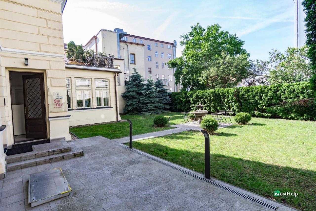 Unique Location With Hot-tub, Terrace And Garden Praha