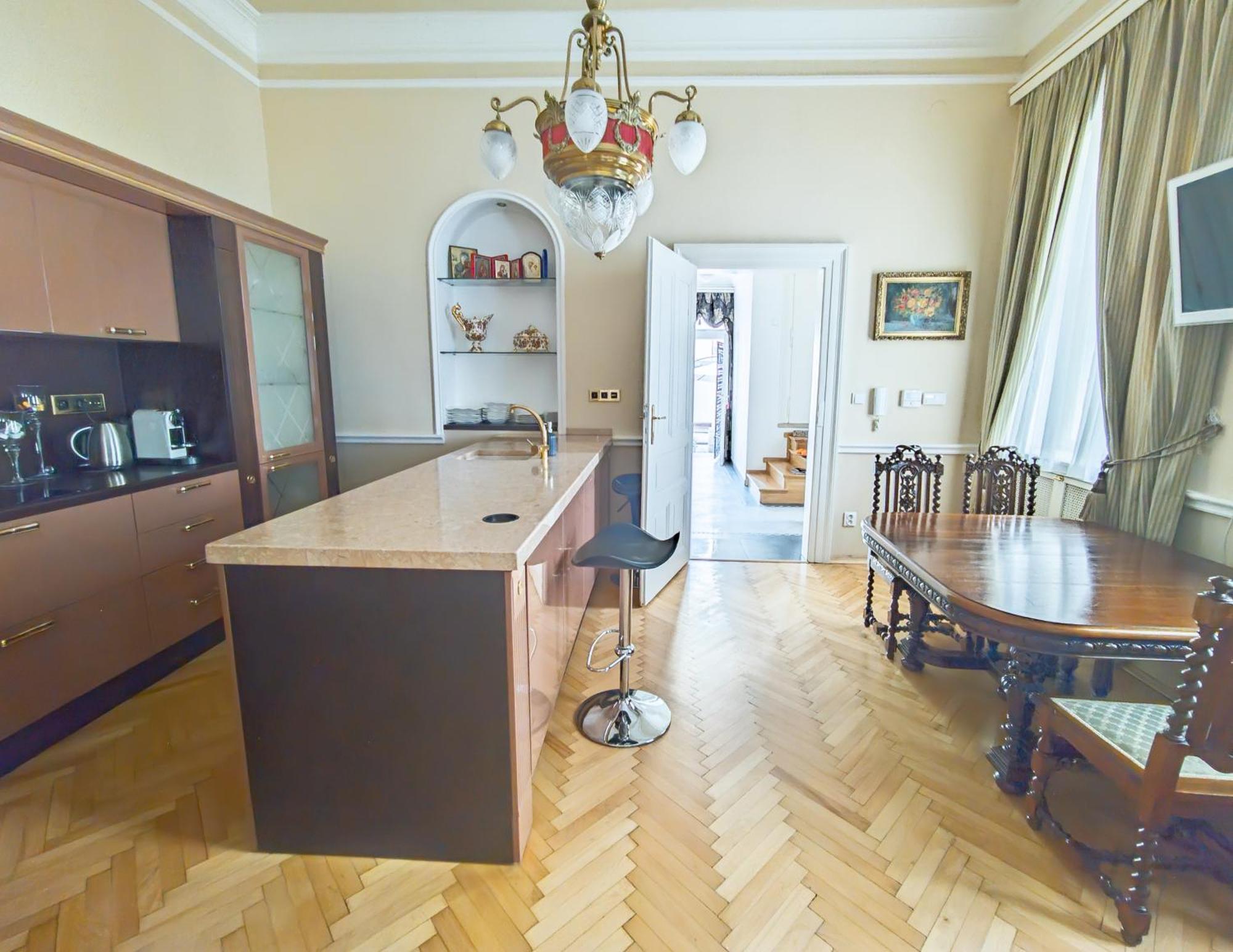 Unique Location With Hot-tub, Terrace And Garden * Praha