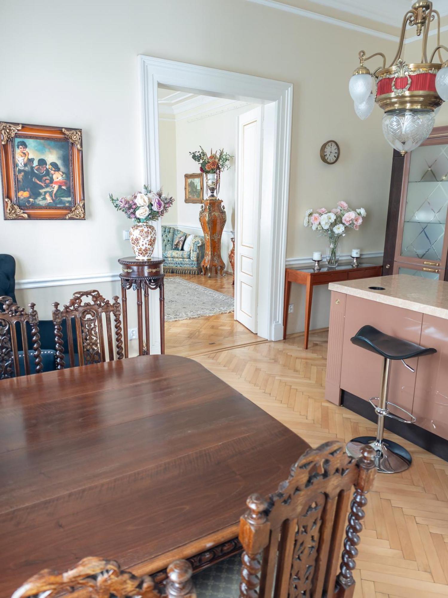 Villa Unique Location With Hot-tub, Terrace And Garden *