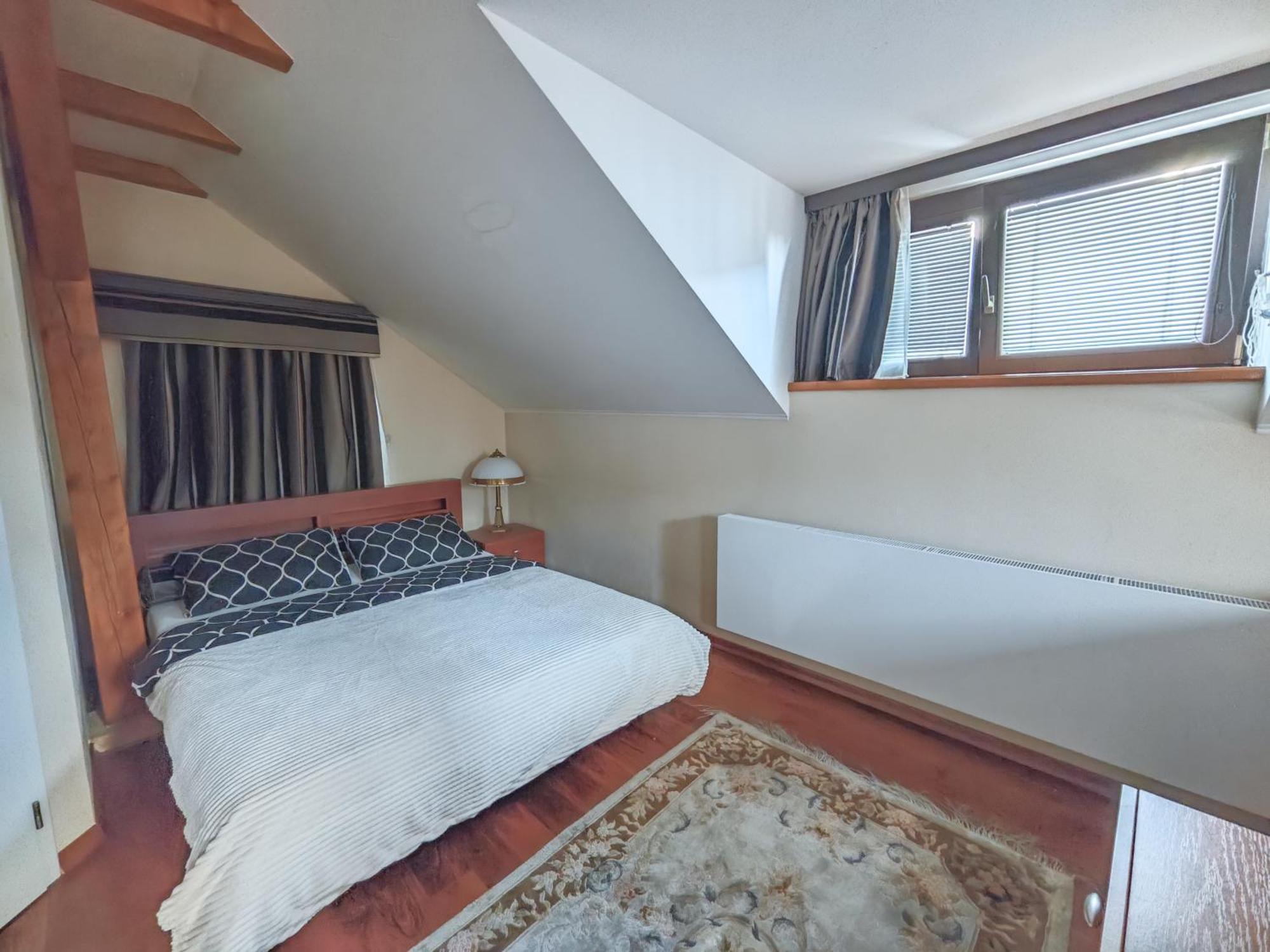 Unique Location With Hot-tub, Terrace And Garden Prague